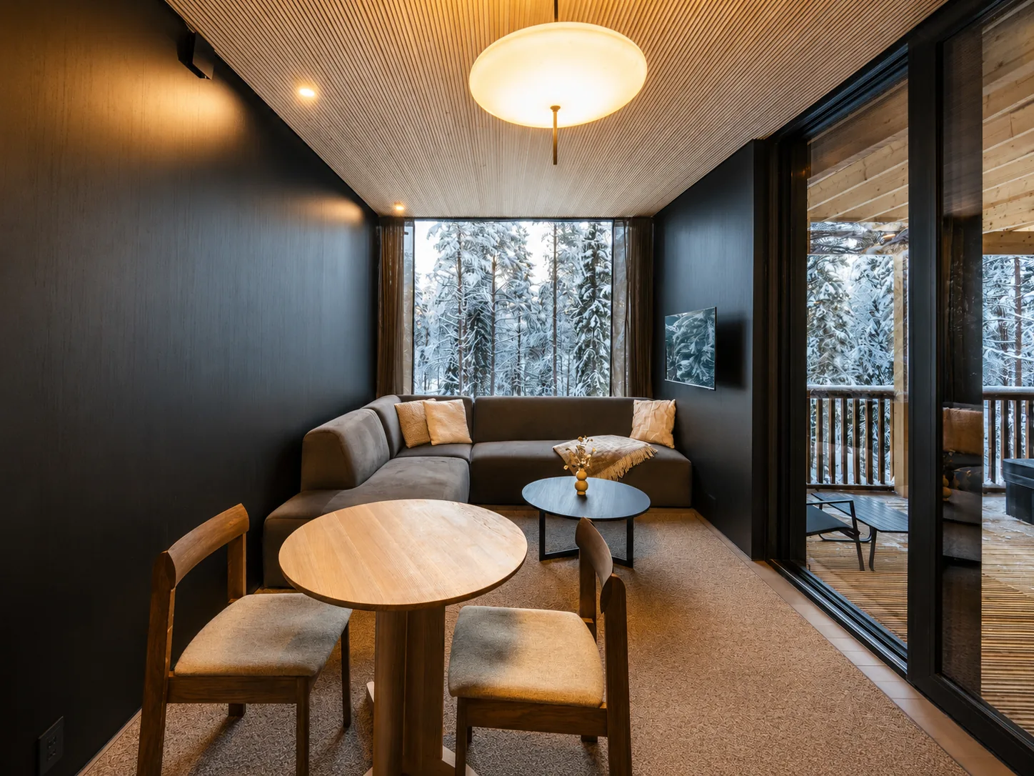 NOA Villas: deluxe villa living room